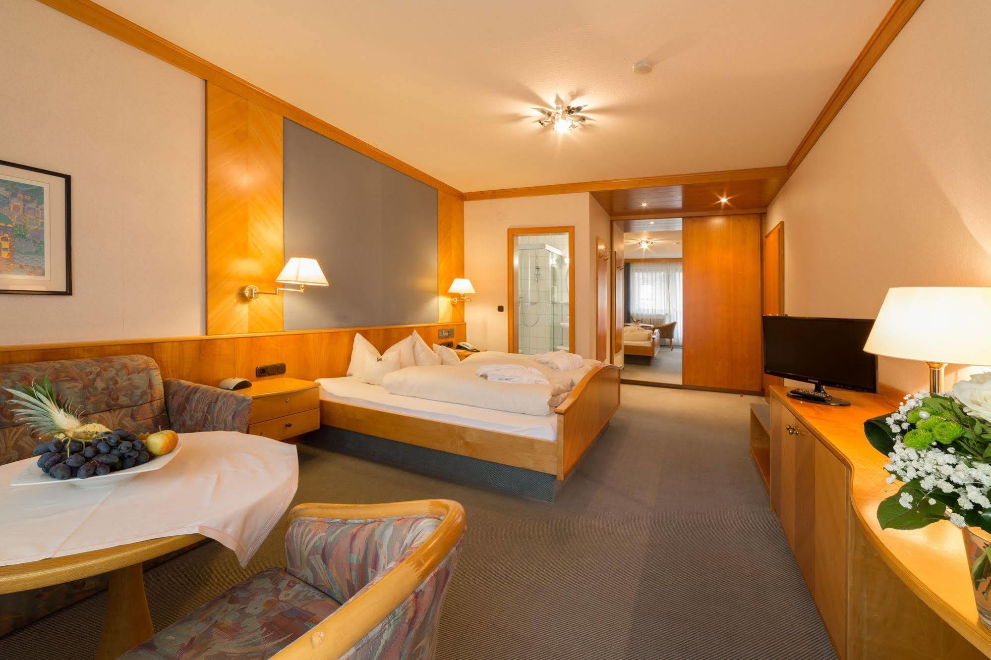 Hotel Bayernwinkel - Yoga & Ayurveda Bad Wörishofen Exteriör bild